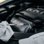 verifier le niveau d'huile moteur chaud ou froid jauge entretien