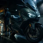 Moto automatique : transmission sans embrayage, vue parking humide